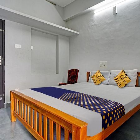 Hotel O Flagship Ocean Stay Elūr Kültér fotó