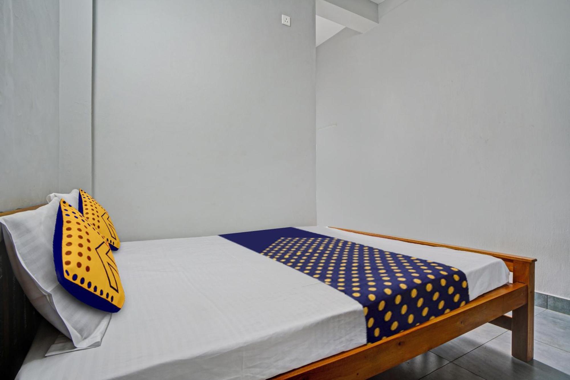 Hotel O Flagship Ocean Stay Elūr Kültér fotó
