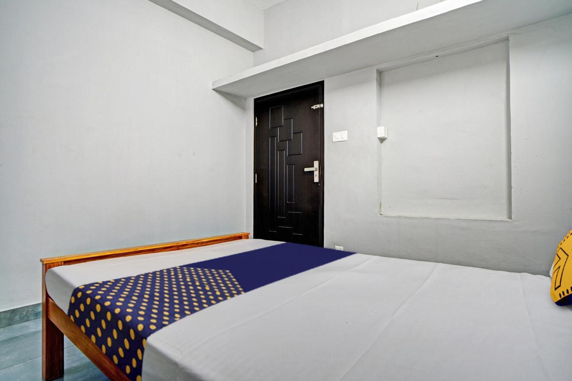 Hotel O Flagship Ocean Stay Elūr Kültér fotó