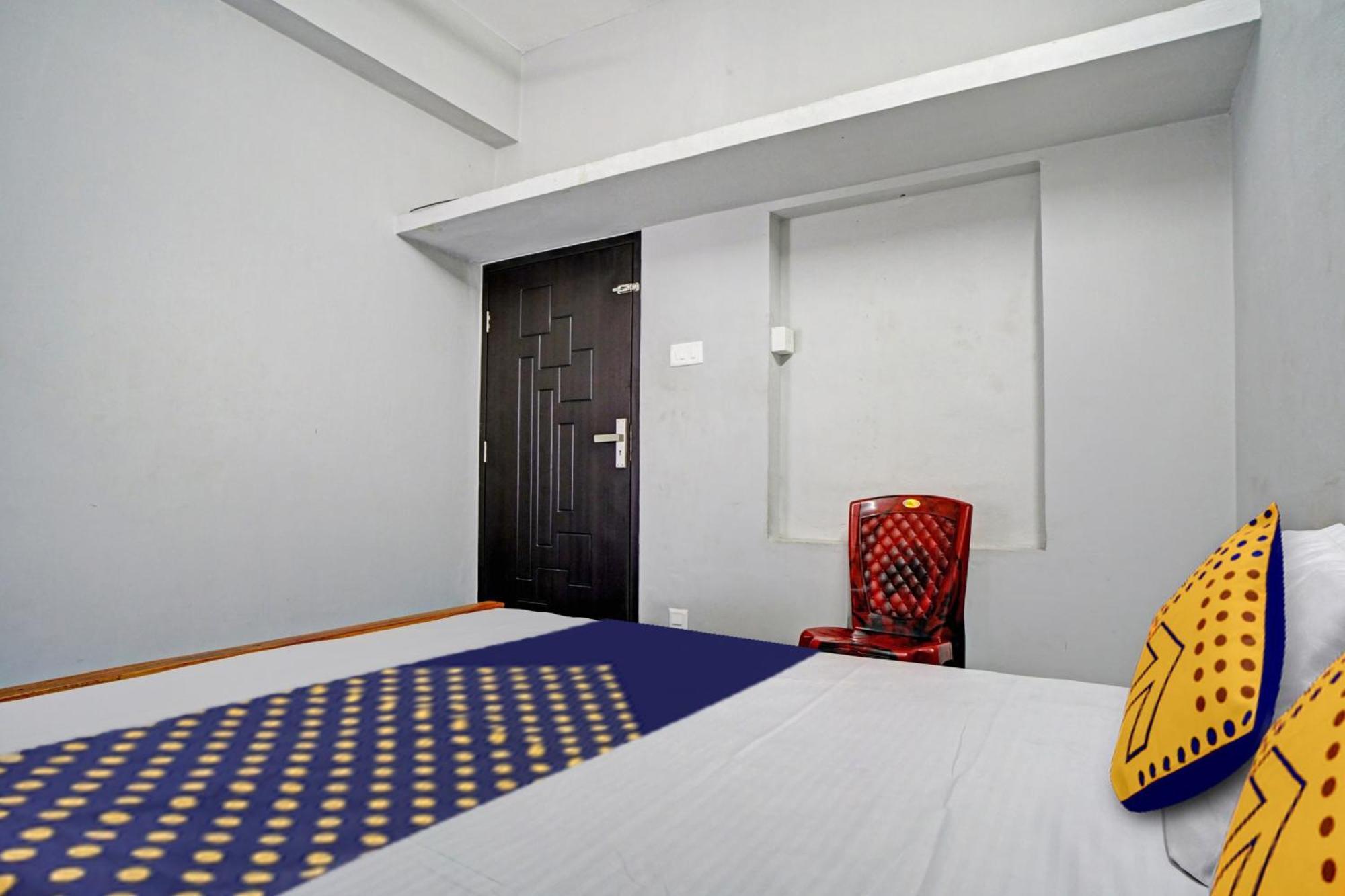Hotel O Flagship Ocean Stay Elūr Kültér fotó