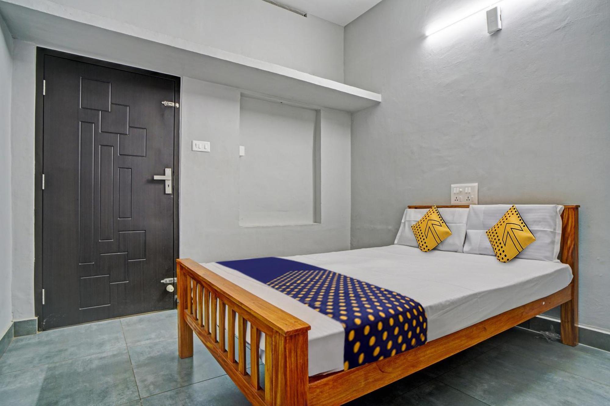 Hotel O Flagship Ocean Stay Elūr Kültér fotó